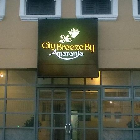 City Breeze By Amaranta Коломбо Екстериор снимка